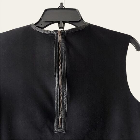 Helmut Lang black sleeveless top with raw edges, leather trim - Picture 3 of 8